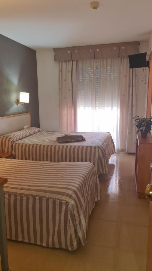 Hotel Cosmos Ταραγόνα Εξωτερικό φωτογραφία